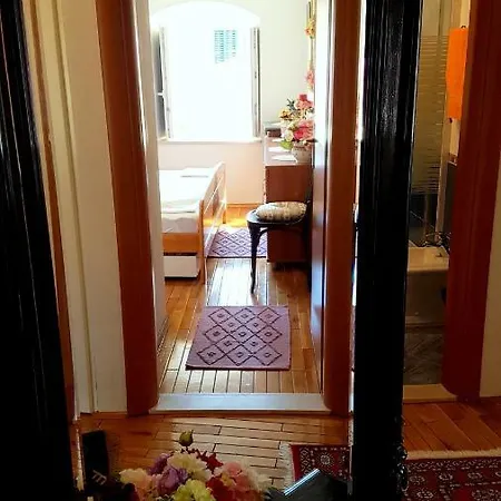 Peronja Apartmán *